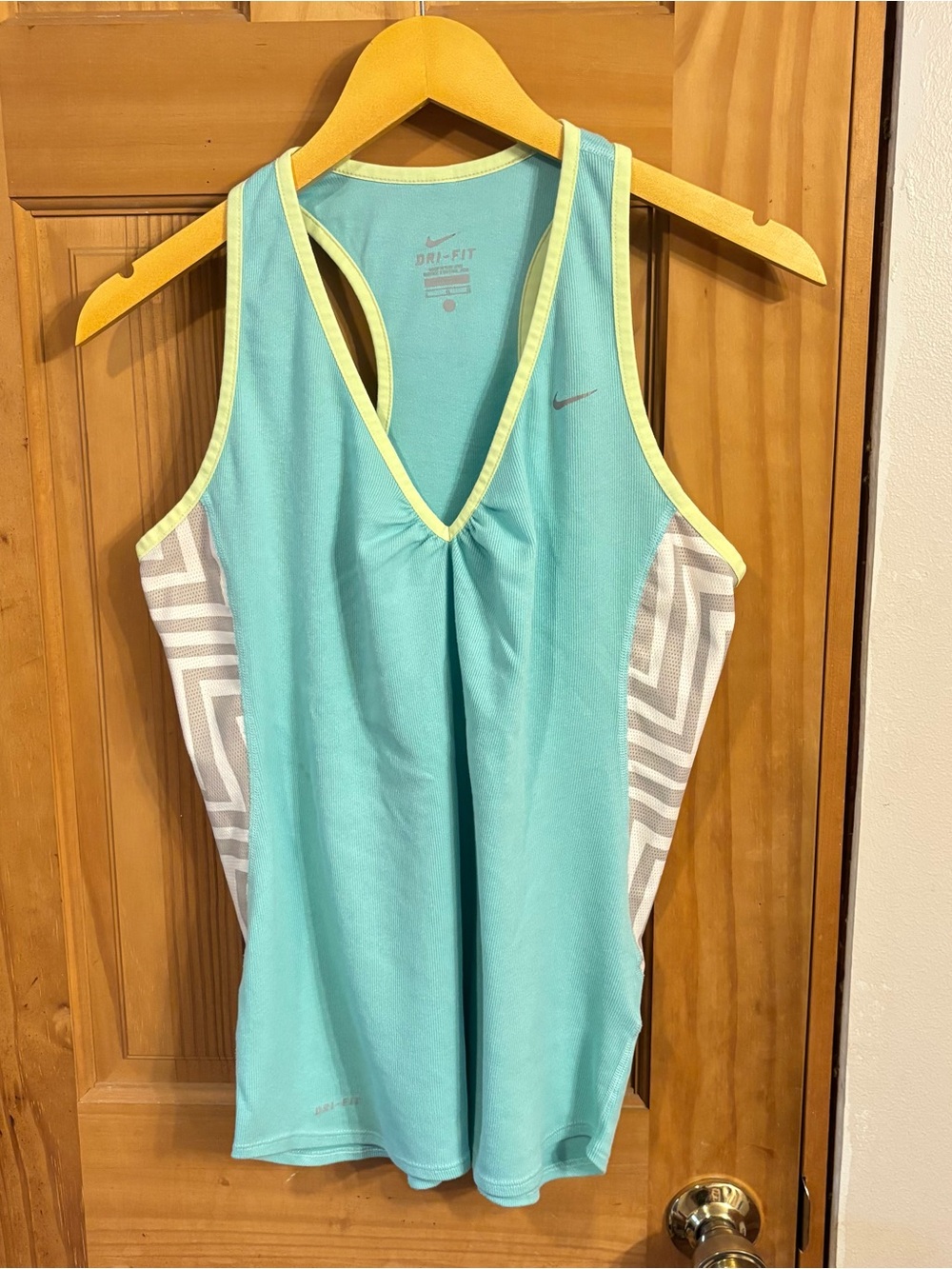 Y2K Nike dri fit tank